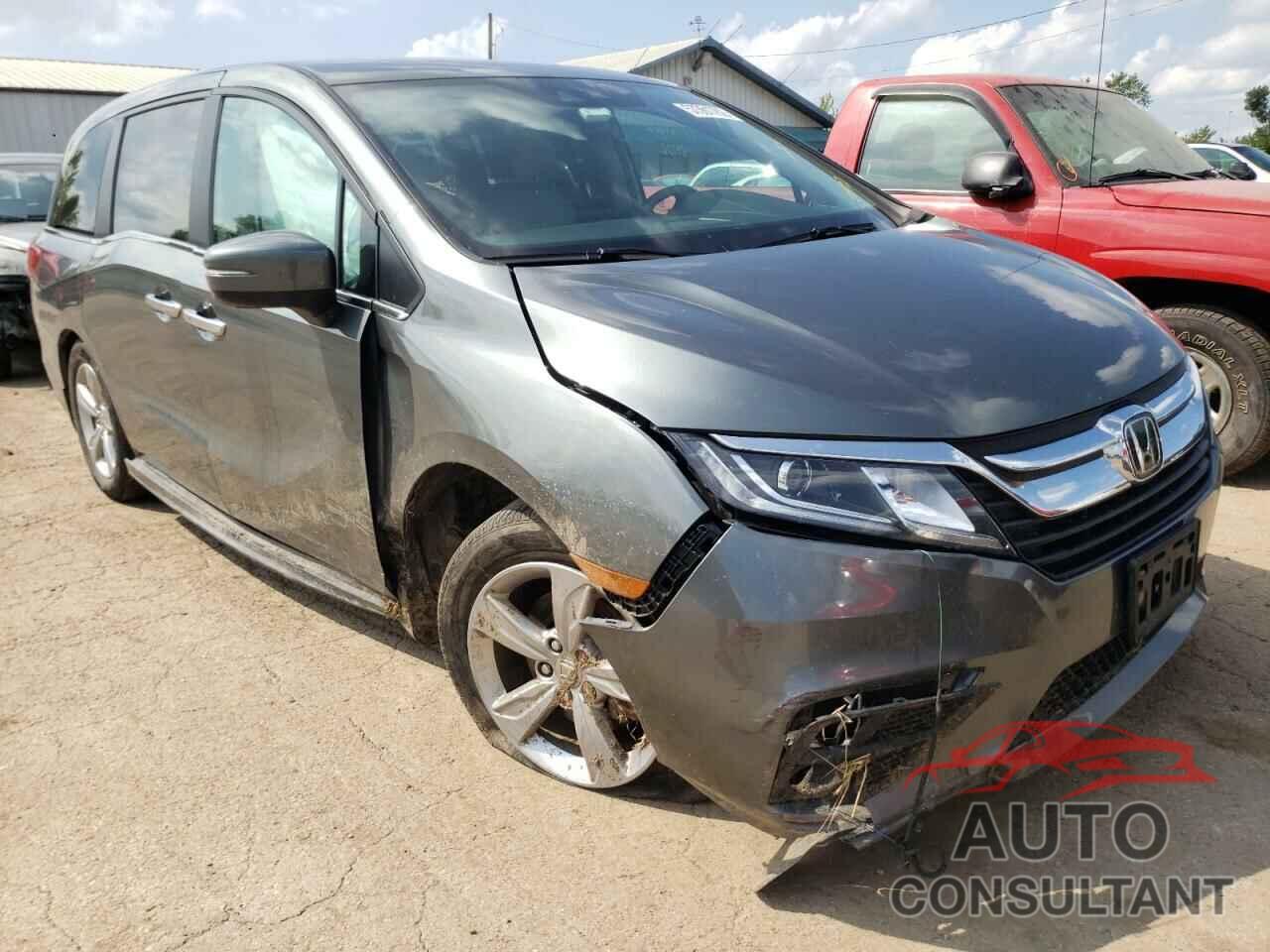 HONDA ODYSSEY 2018 - 5FNRL6H77JB004777