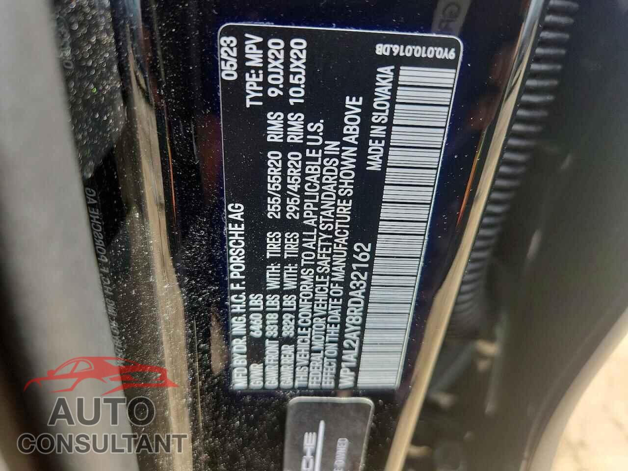 PORSCHE CAYENNE 2024 - WP1AL2AY8RDA32162