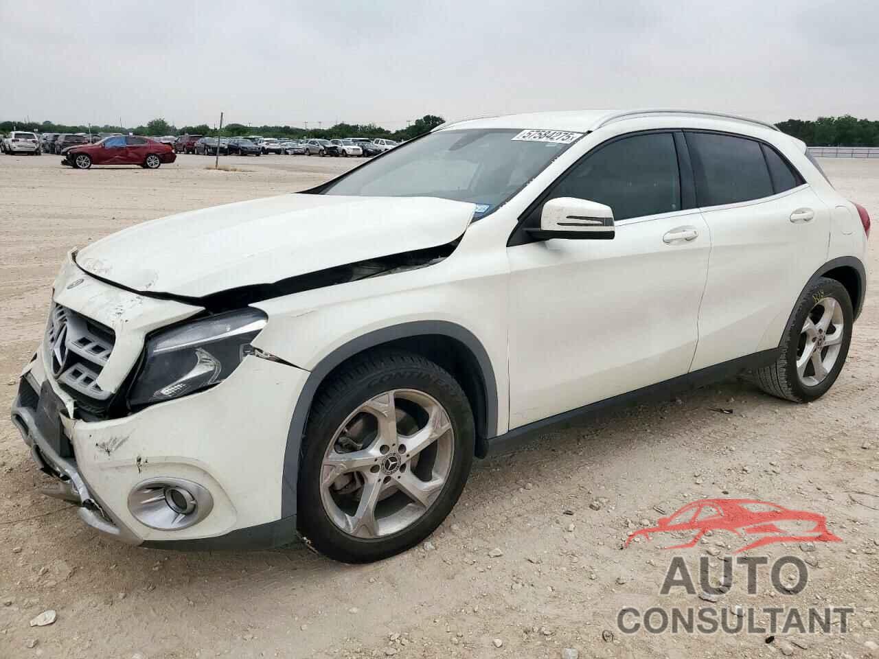 MERCEDES-BENZ GLA-CLASS 2018 - WDCTG4EB0JJ399024