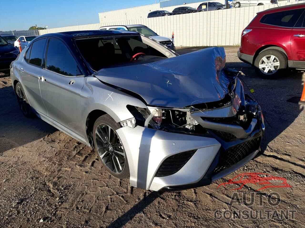 TOYOTA CAMRY 2018 - 4T1B61HK7JU157159