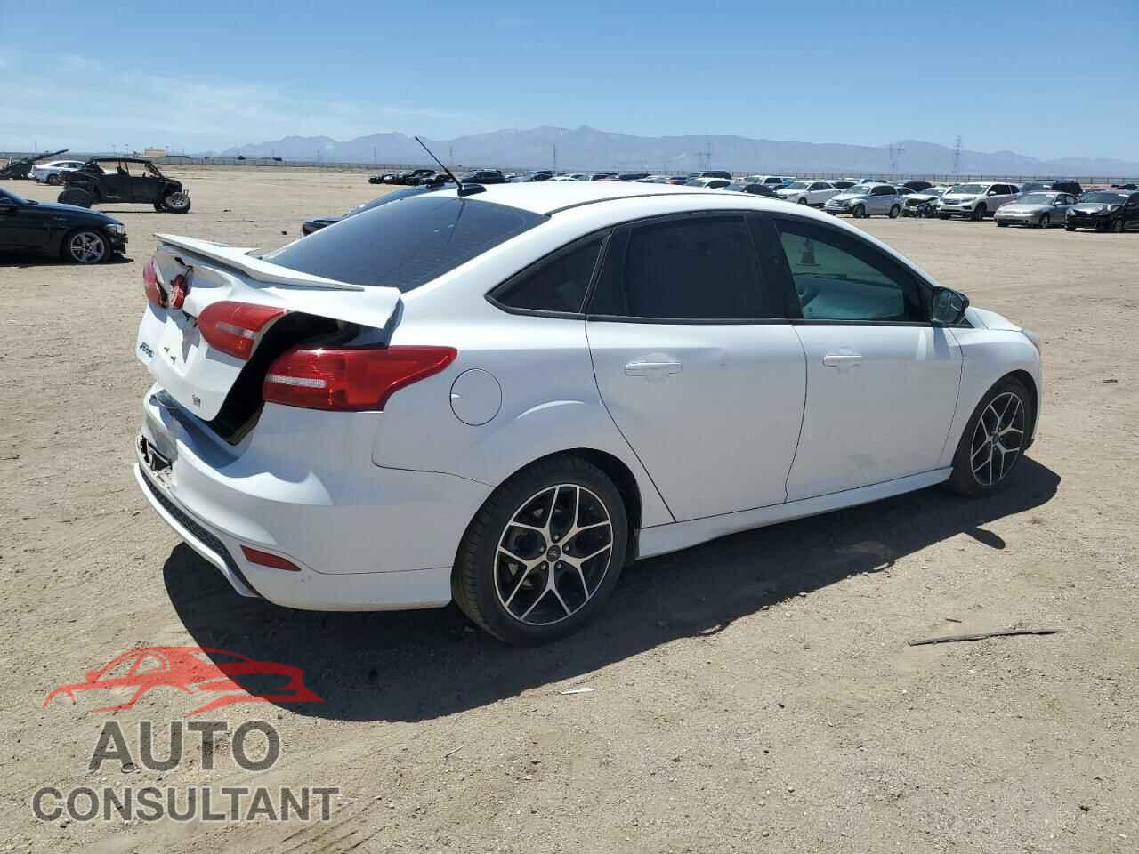 FORD FOCUS 2016 - 1FADP3F28GL344469
