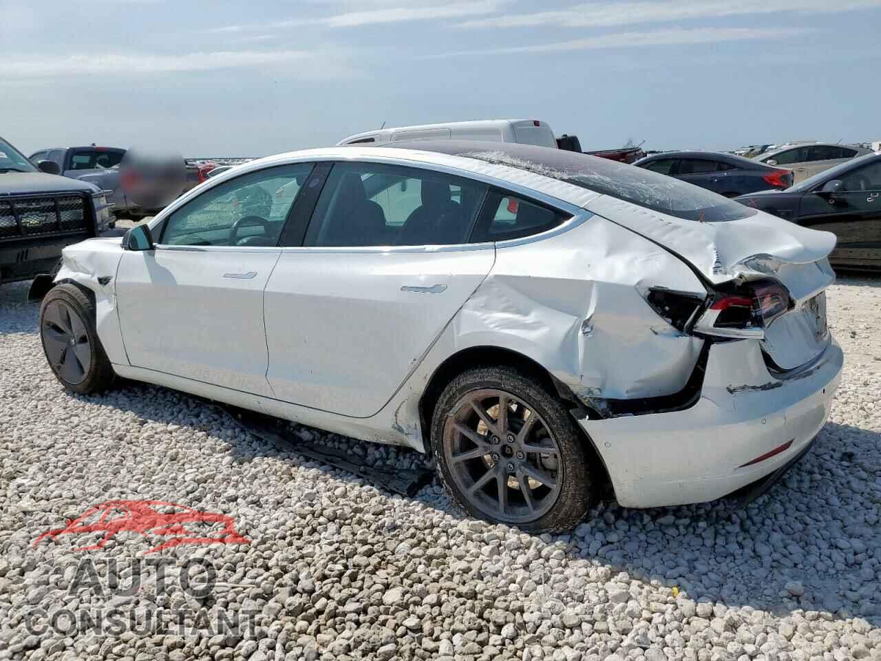 TESLA MODEL 3 2018 - 5YJ3E1EA7JF005740