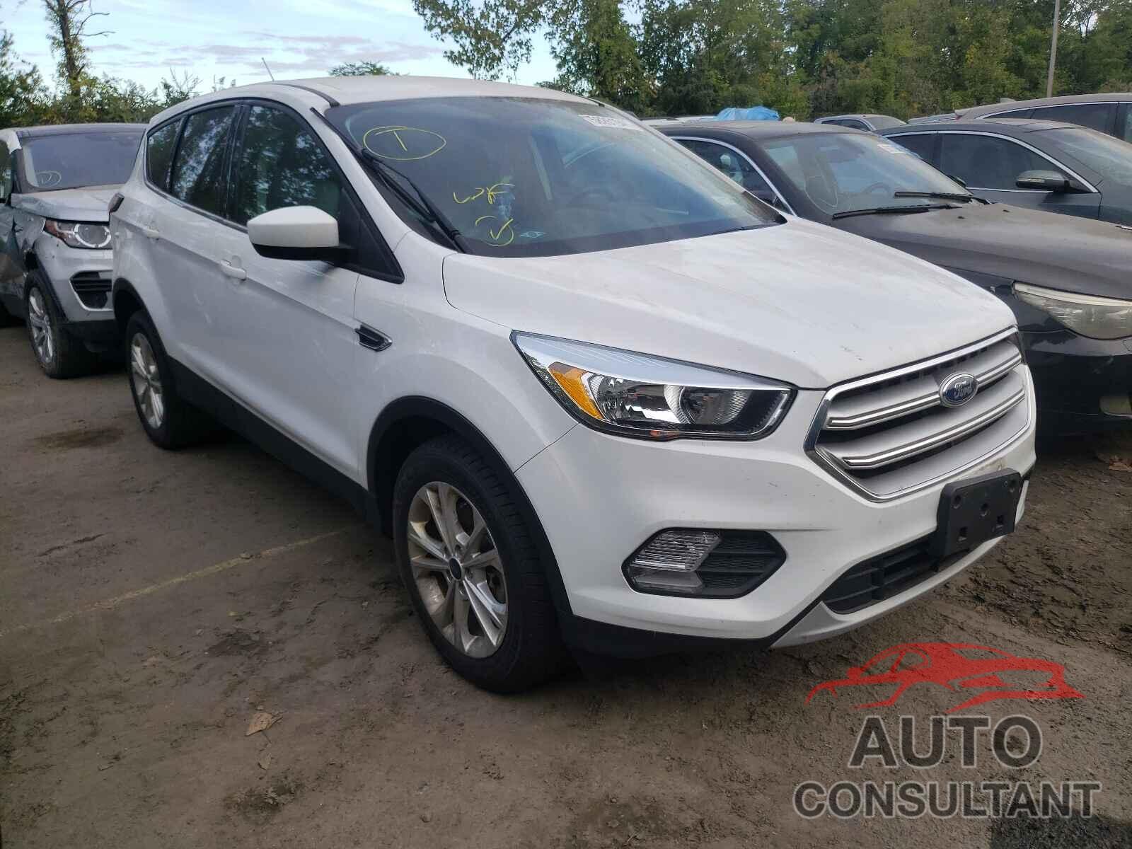 FORD ESCAPE 2017 - 1FMCU9GD7HUC30519