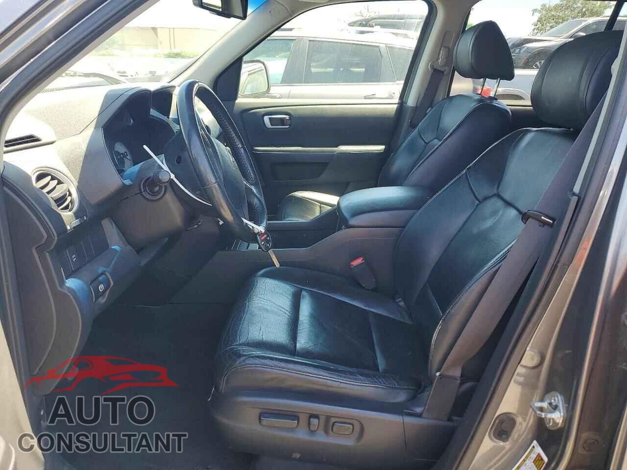 HONDA PILOT 2009 - 5FNYF38529B002611