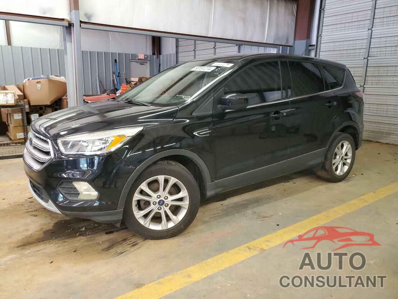 FORD ESCAPE 2017 - 1FMCU0GDXHUB00990