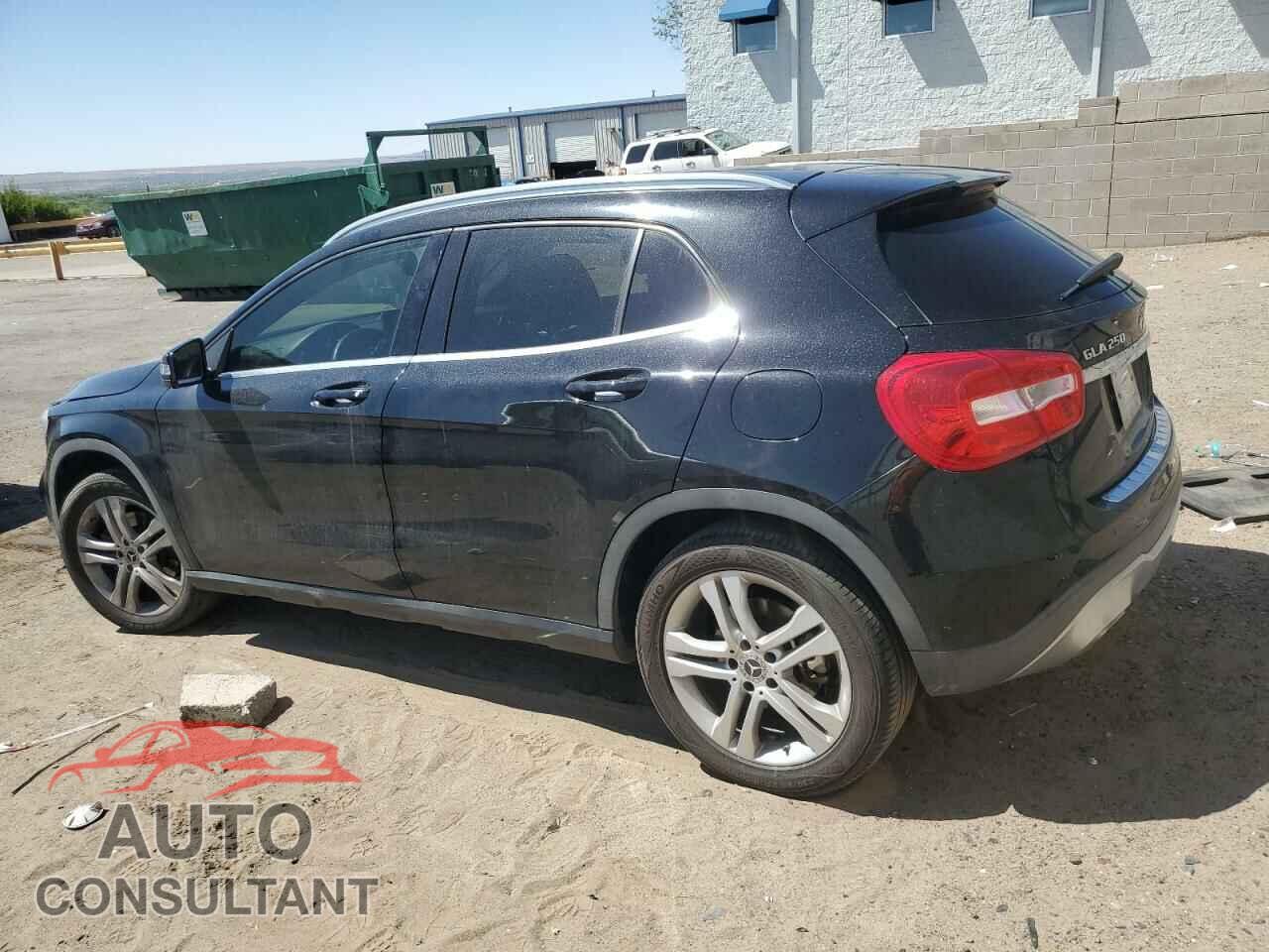 MERCEDES-BENZ GLA-CLASS 2019 - WDCTG4EB6KU019989