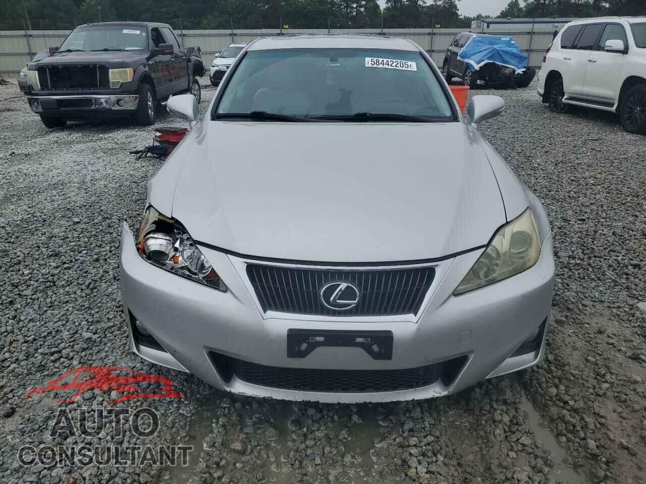 LEXUS IS 2012 - JTHBF5C21C5180984