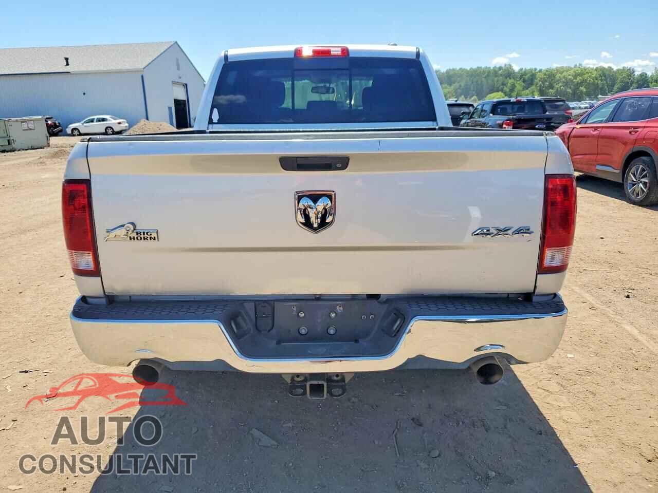 DODGE RAM 1500 2012 - 1C6RD7LT9CS163191