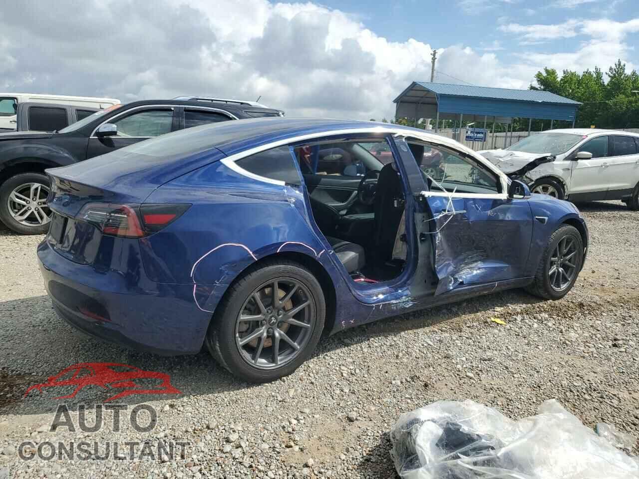 TESLA MODEL 3 2019 - 5YJ3E1EA1KF190479