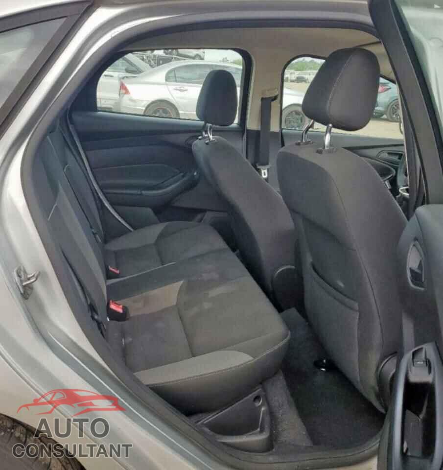 FORD FOCUS 2012 - 1FAHP3F26CL211978