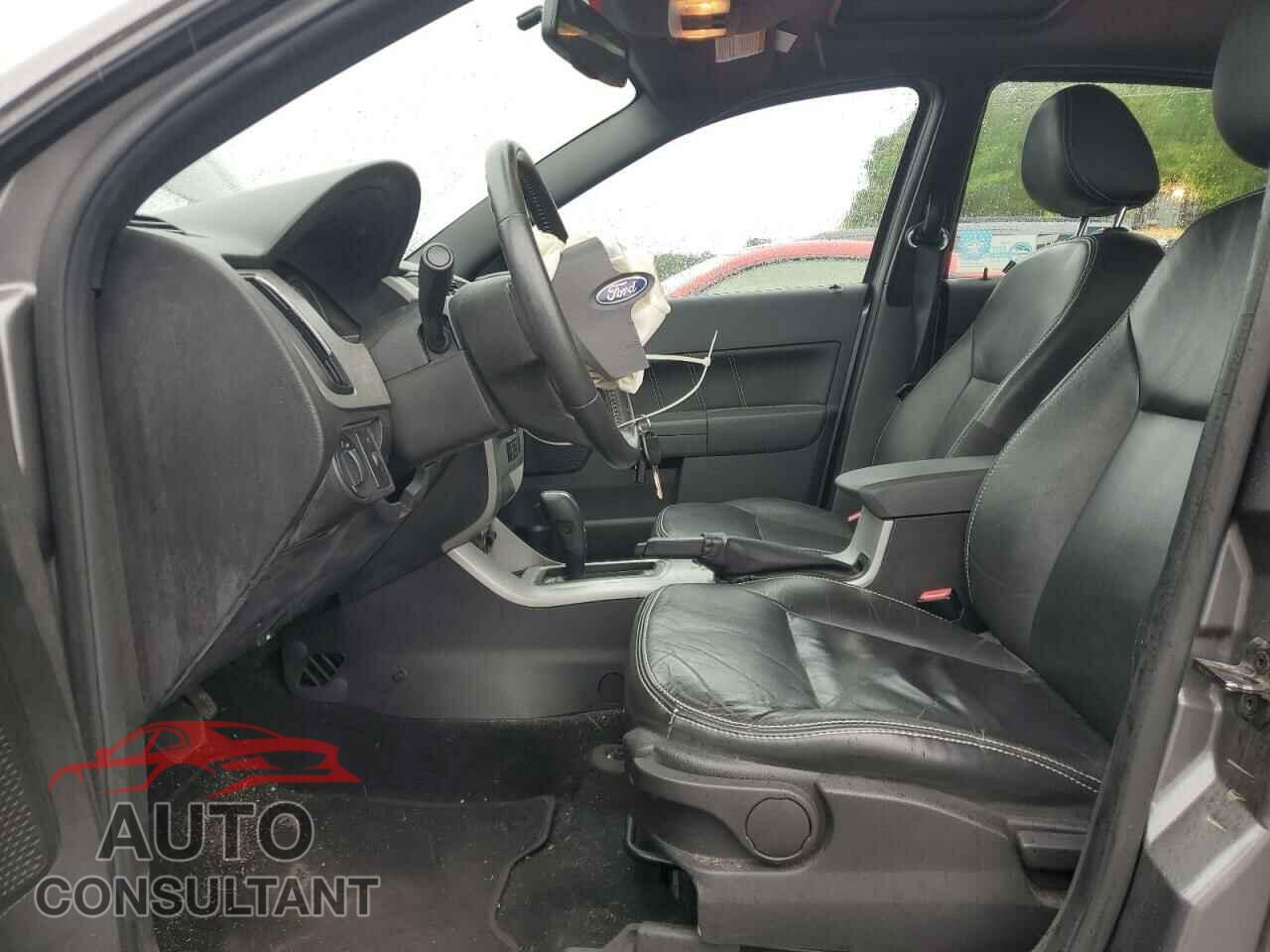 FORD FOCUS 2011 - 1FAHP3HN0BW157842