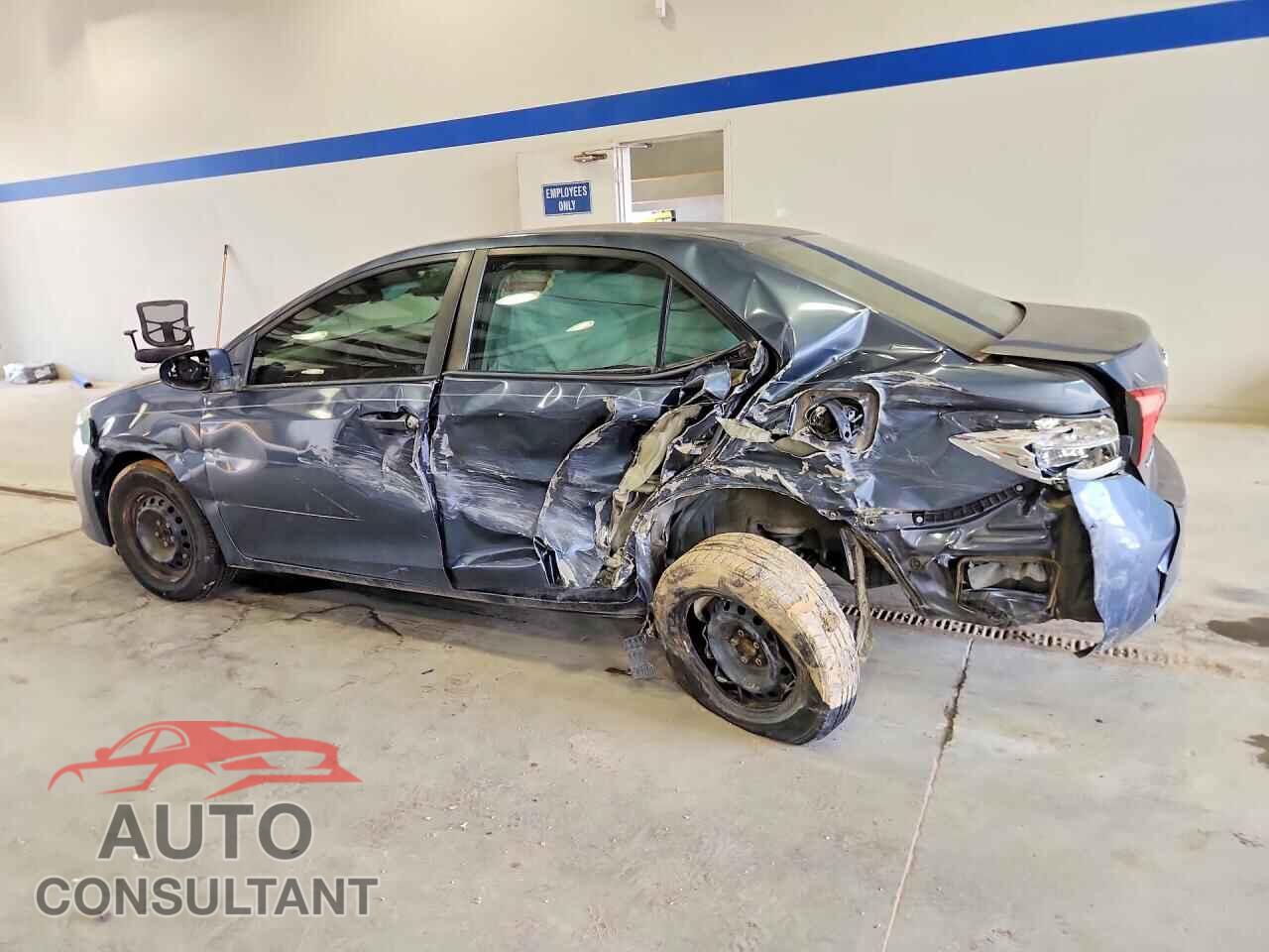 TOYOTA COROLLA 2018 - 5YFBURHE7JP795802