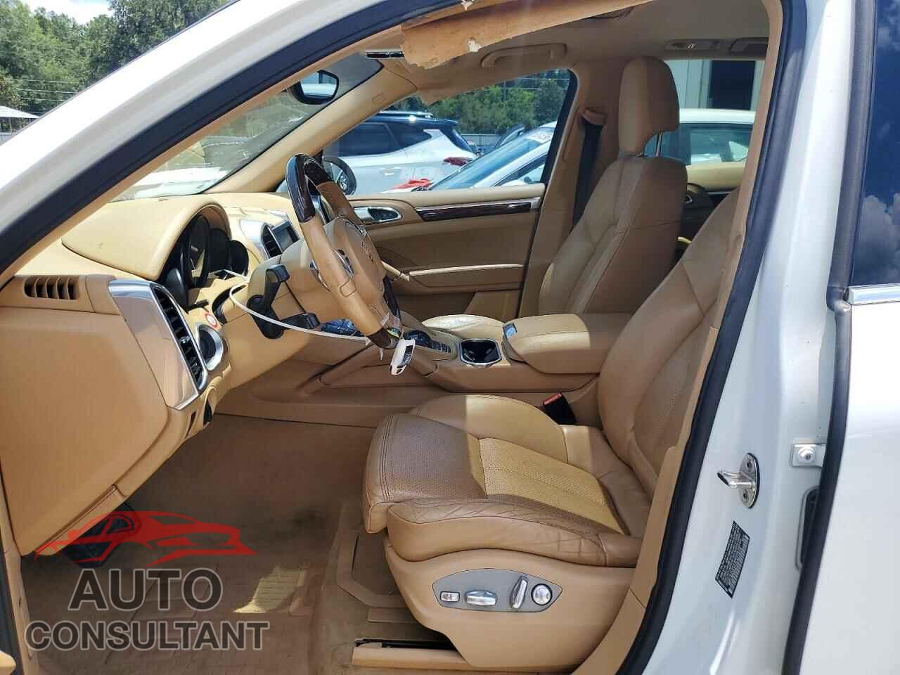PORSCHE CAYENNE 2012 - WP1AA2A21CLA11619