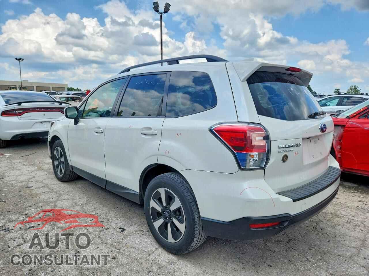 SUBARU FORESTER 2017 - JF2SJAEC0HH512189