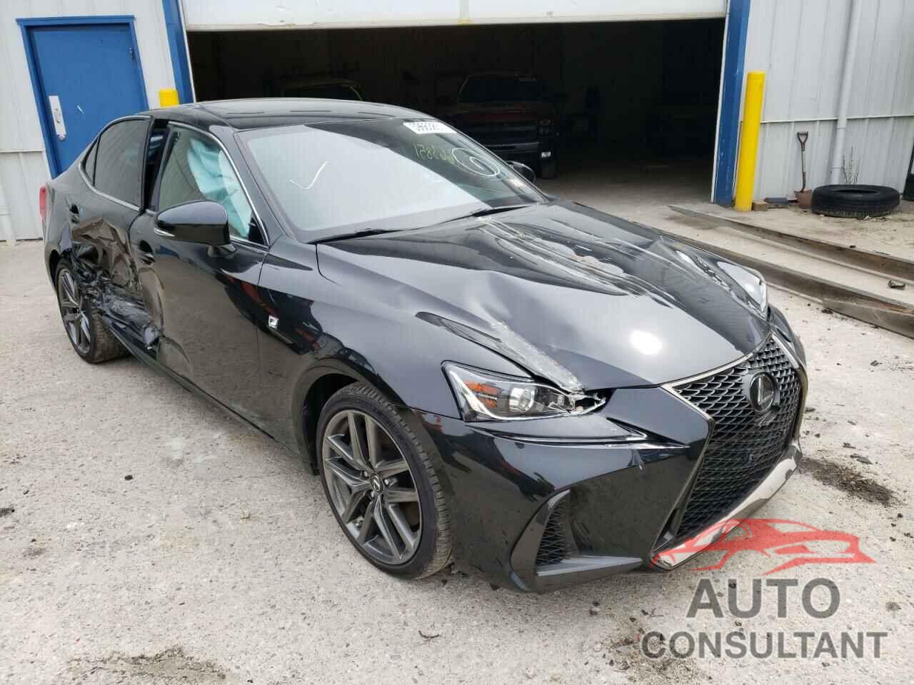 LEXUS IS 2018 - JTHC81D29J5031760