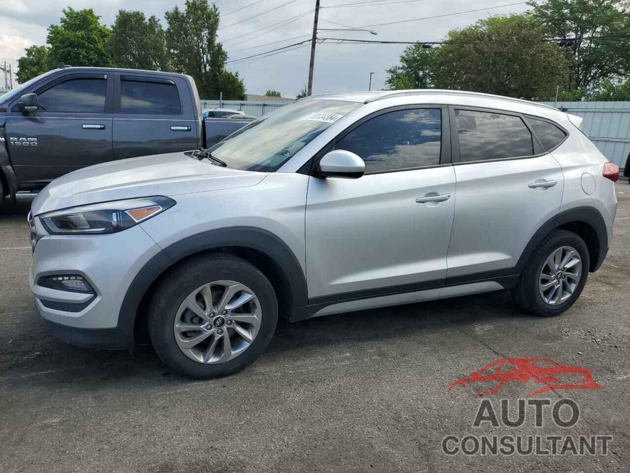 HYUNDAI TUCSON 2018 - KM8J3CA42JU695781