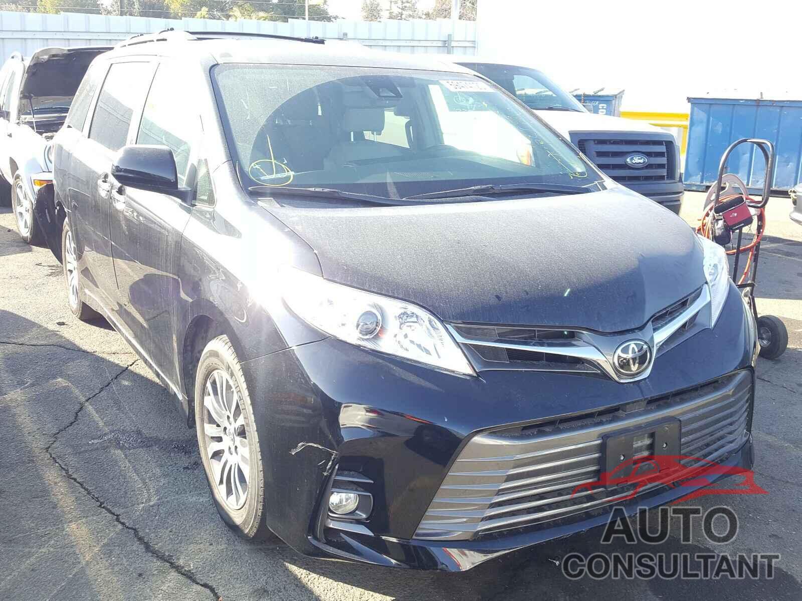 TOYOTA SIENNA 2018 - 5TDYZ3DC9JS928435