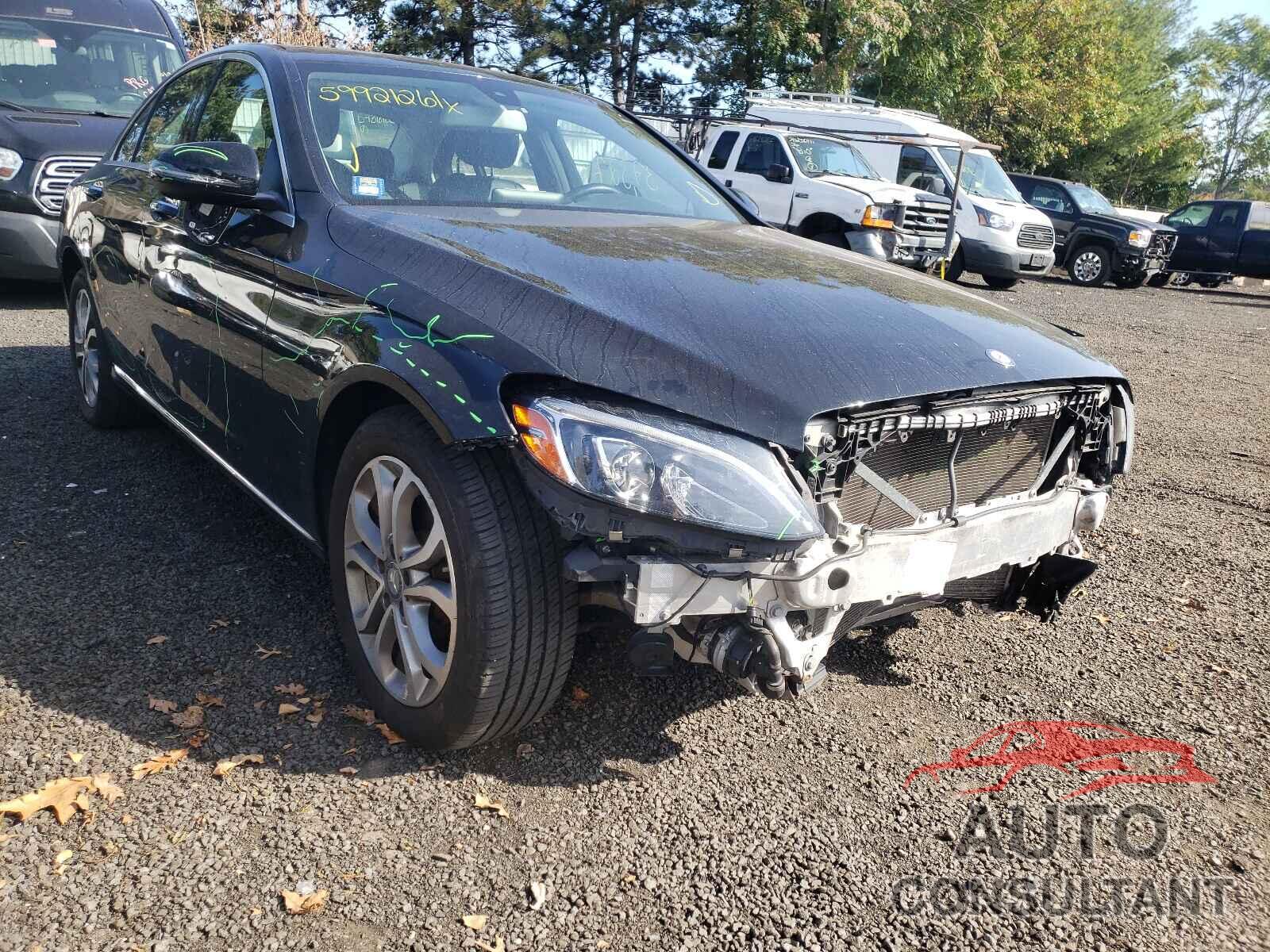 MERCEDES-BENZ C-CLASS 2016 - 55SWF4KB0GU108336