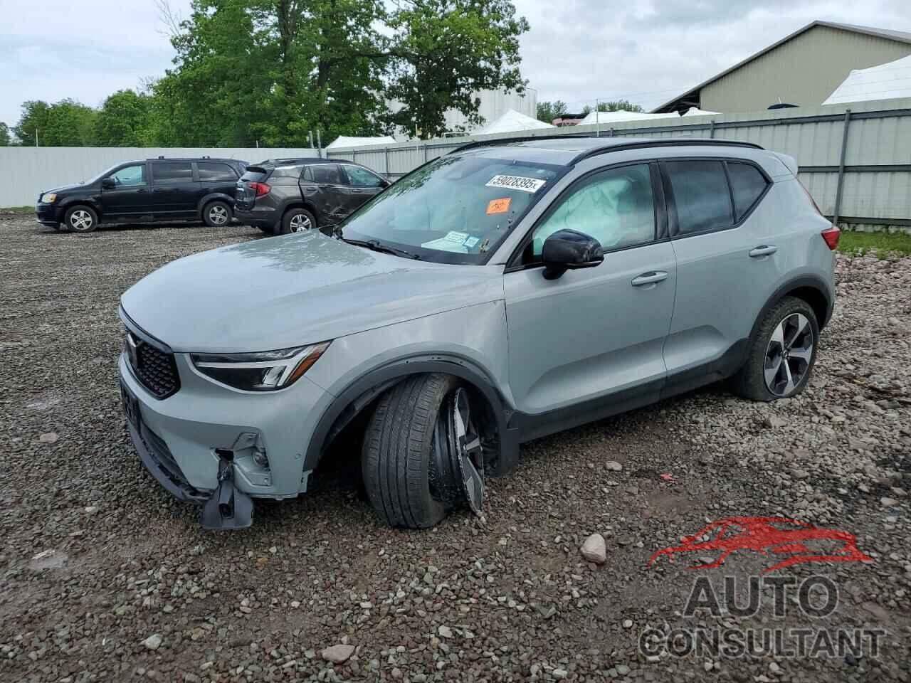 VOLVO XC40 PLUS 2024 - YV4L12UL7R2323969