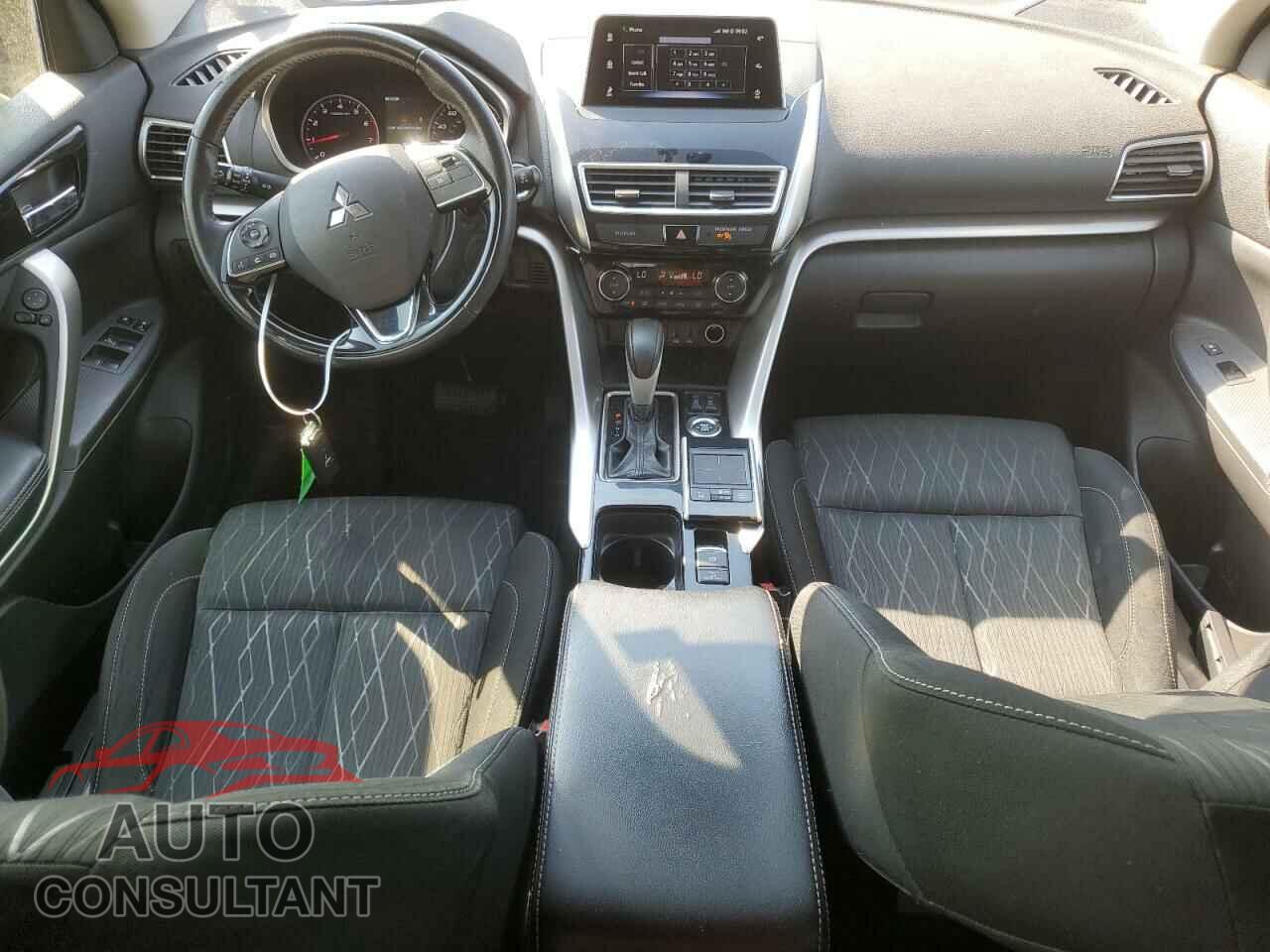 MITSUBISHI ECLIPSE 2018 - JA4AT5AA5JZ045314