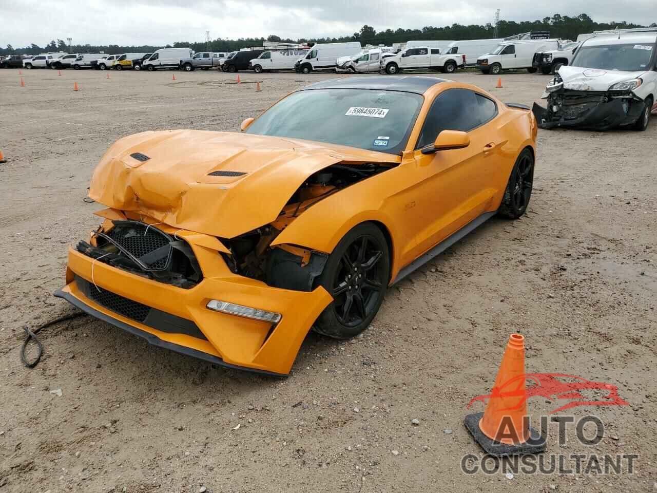 FORD MUSTANG 2018 - 1FA6P8CF5J5163273