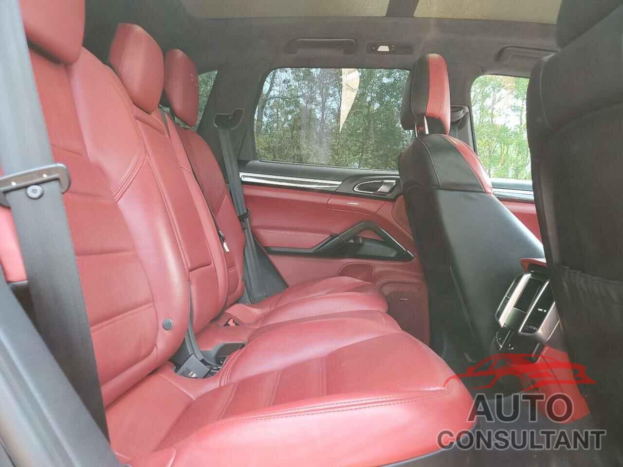 PORSCHE CAYENNE 2016 - WP1AD2A26GLA77046