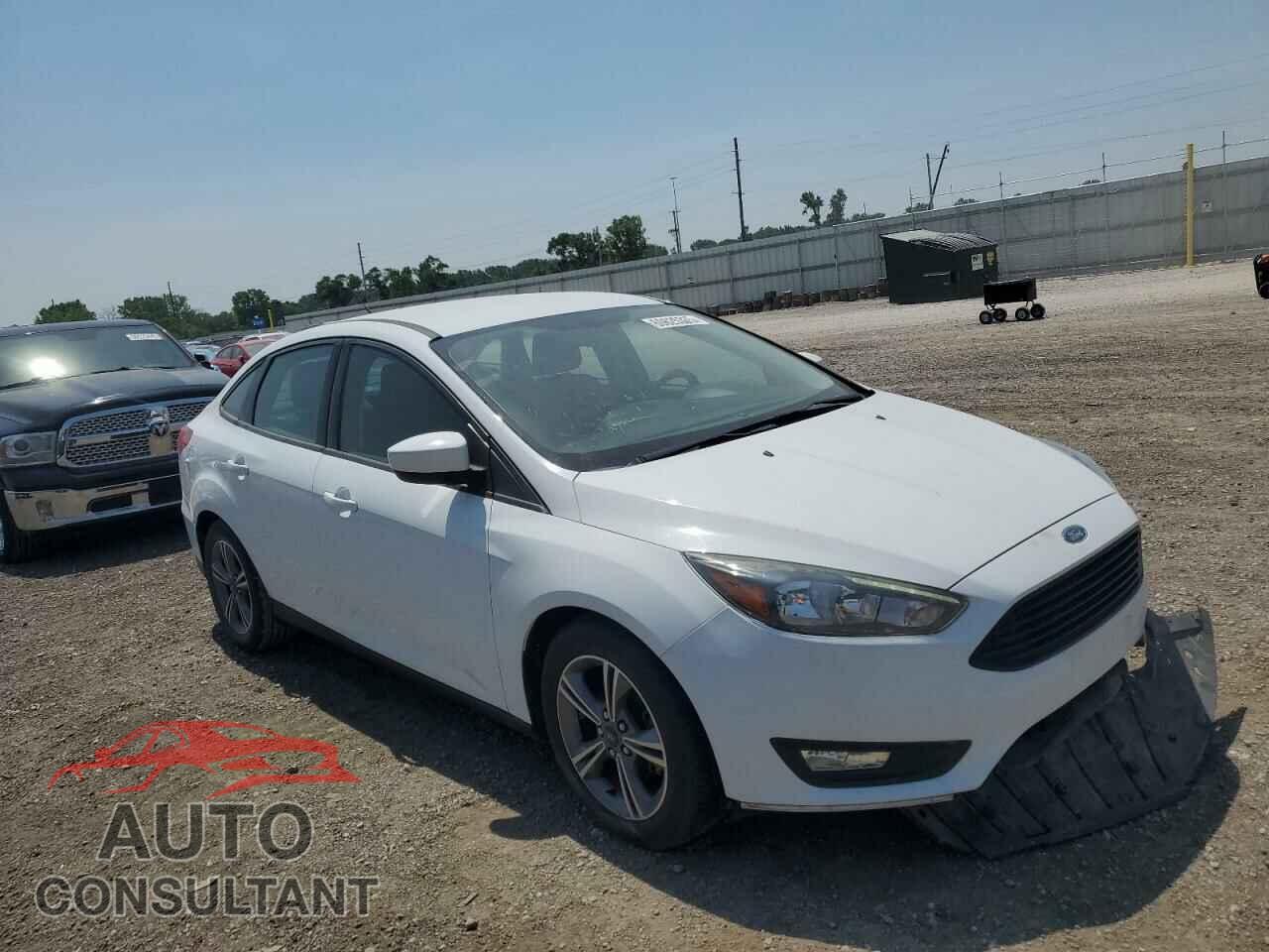 FORD FOCUS 2018 - 1FADP3FE8JL241246
