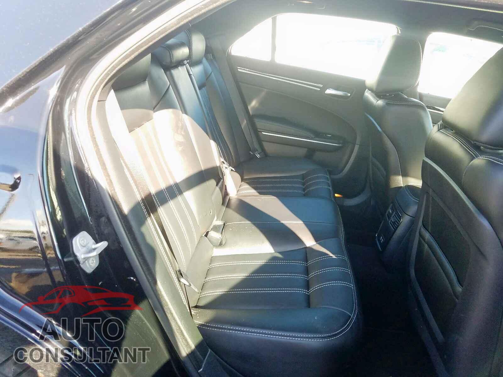 CHRYSLER 300 2019 - 2C3CCABG0KH648056