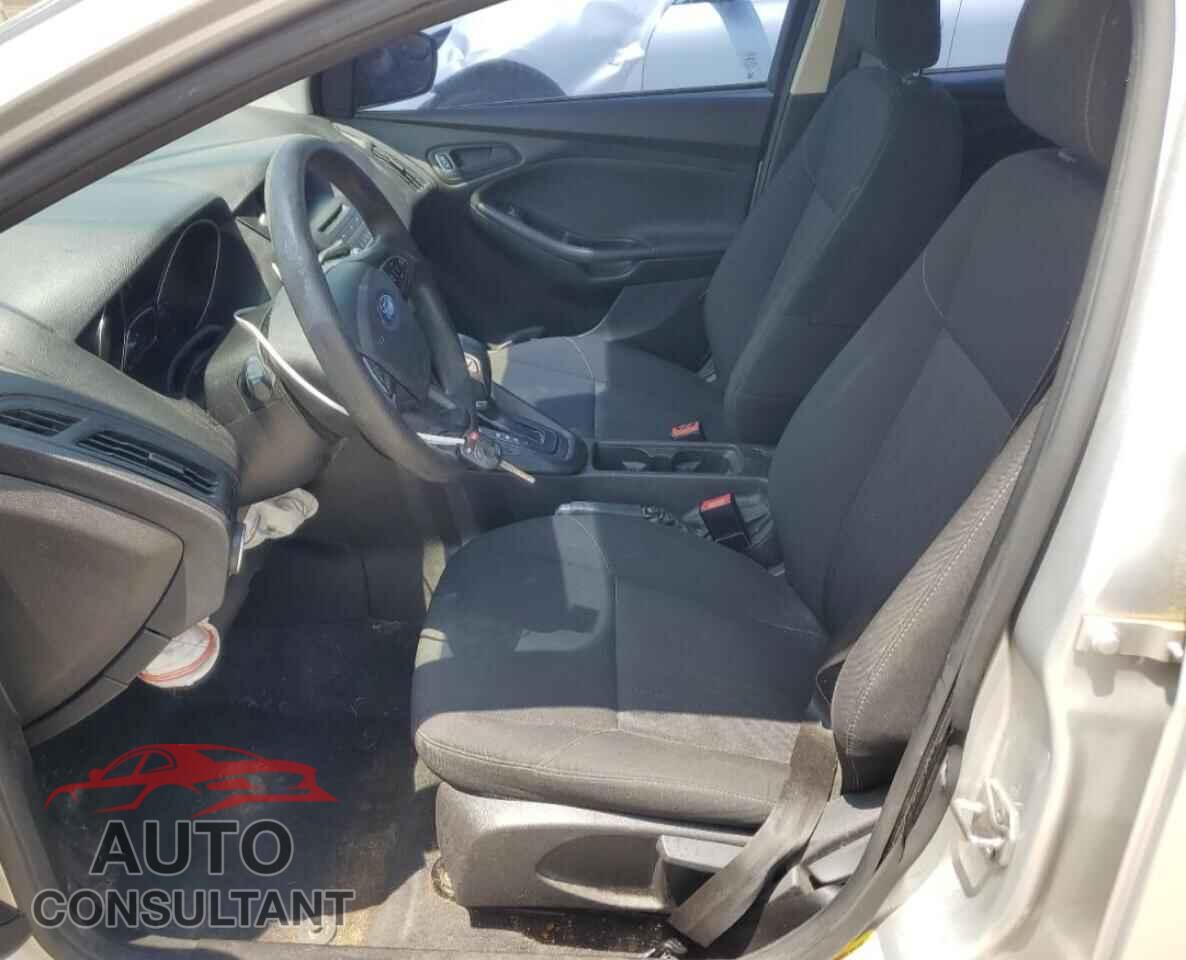 FORD FOCUS 2016 - 1FADP3E21GL393630