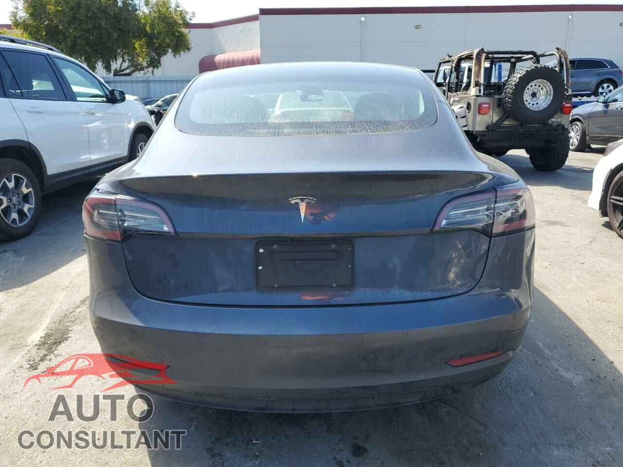 TESLA MODEL 3 2020 - 5YJ3E1EA6LF803617