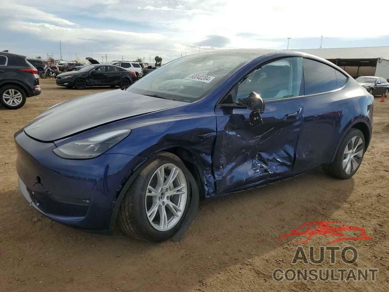 TESLA MODEL Y 2023 - 7SAYGDEE7PA174654