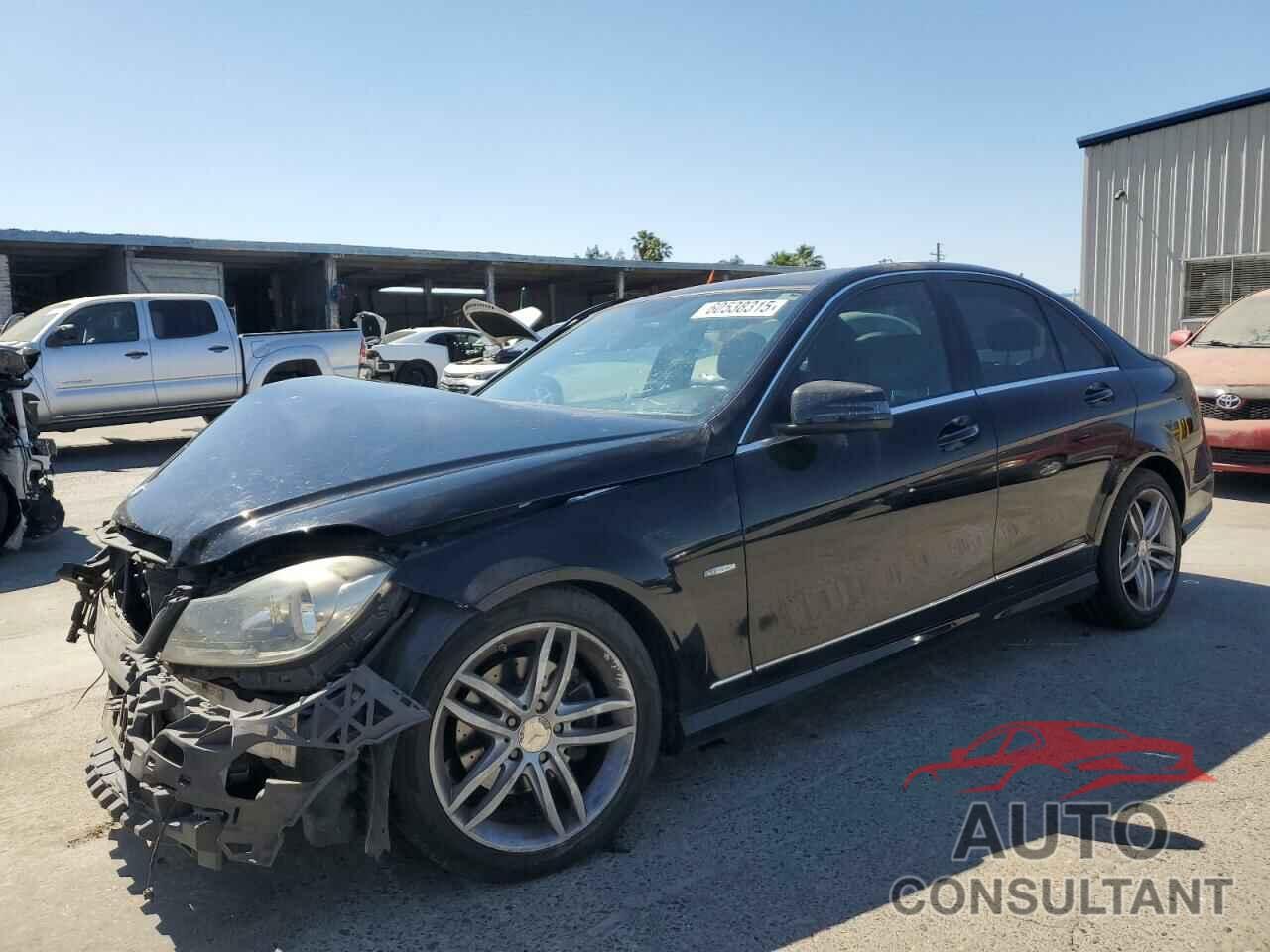 MERCEDES-BENZ C-CLASS 2012 - WDDGF4HB2CR223351