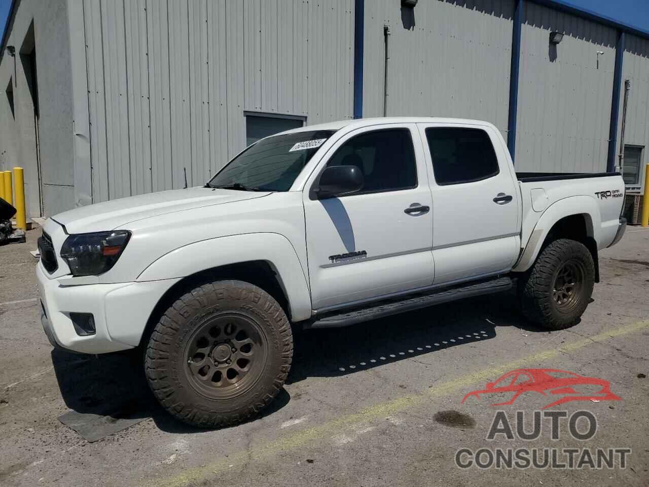 TOYOTA TACOMA 2015 - 3TMLU4EN1FM203062