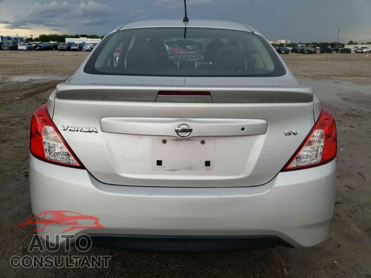 NISSAN VERSA 2017 - 3N1CN7AP1HK432218