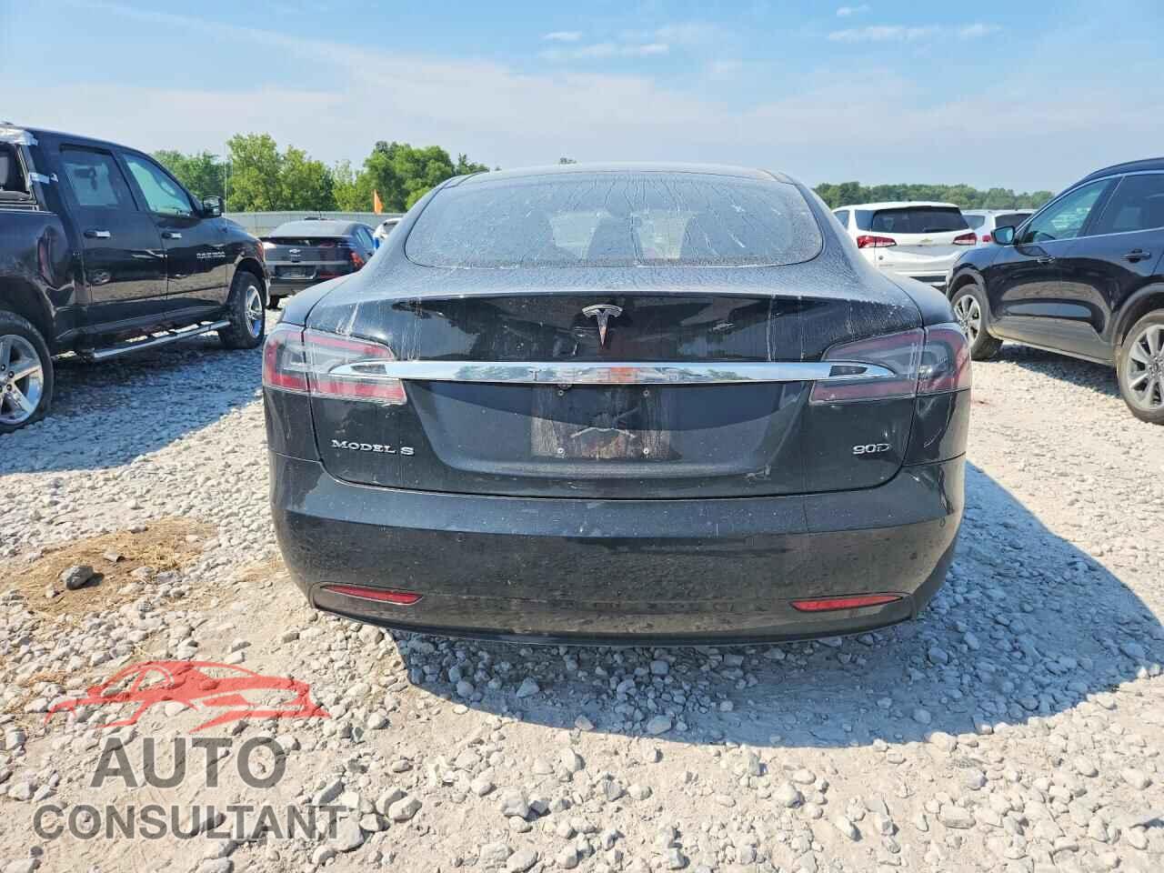 TESLA MODEL S 2016 - 5YJSA1E20GF151423