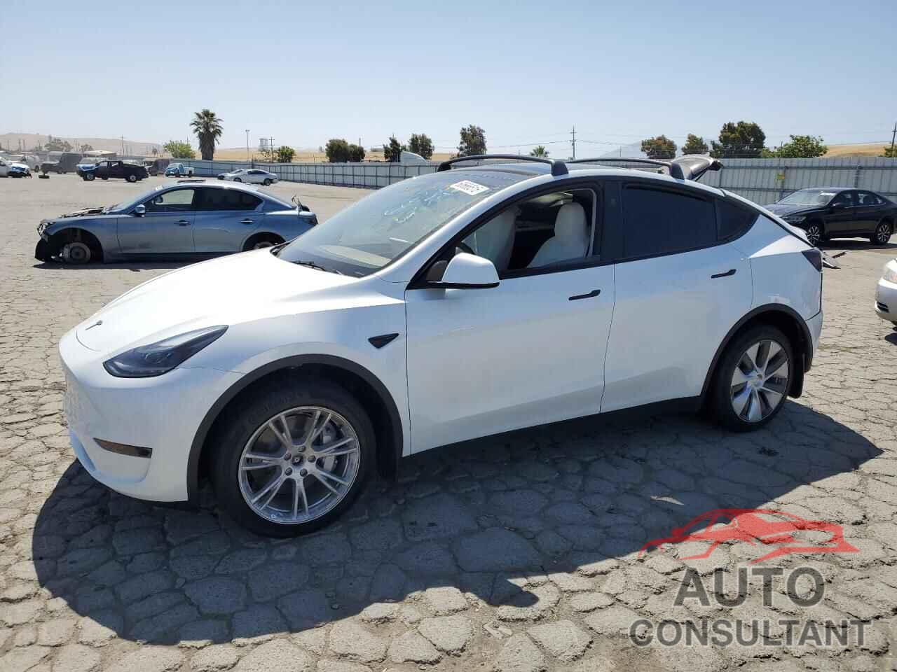TESLA MODEL Y 2023 - 7SAYGDEE9PF849360