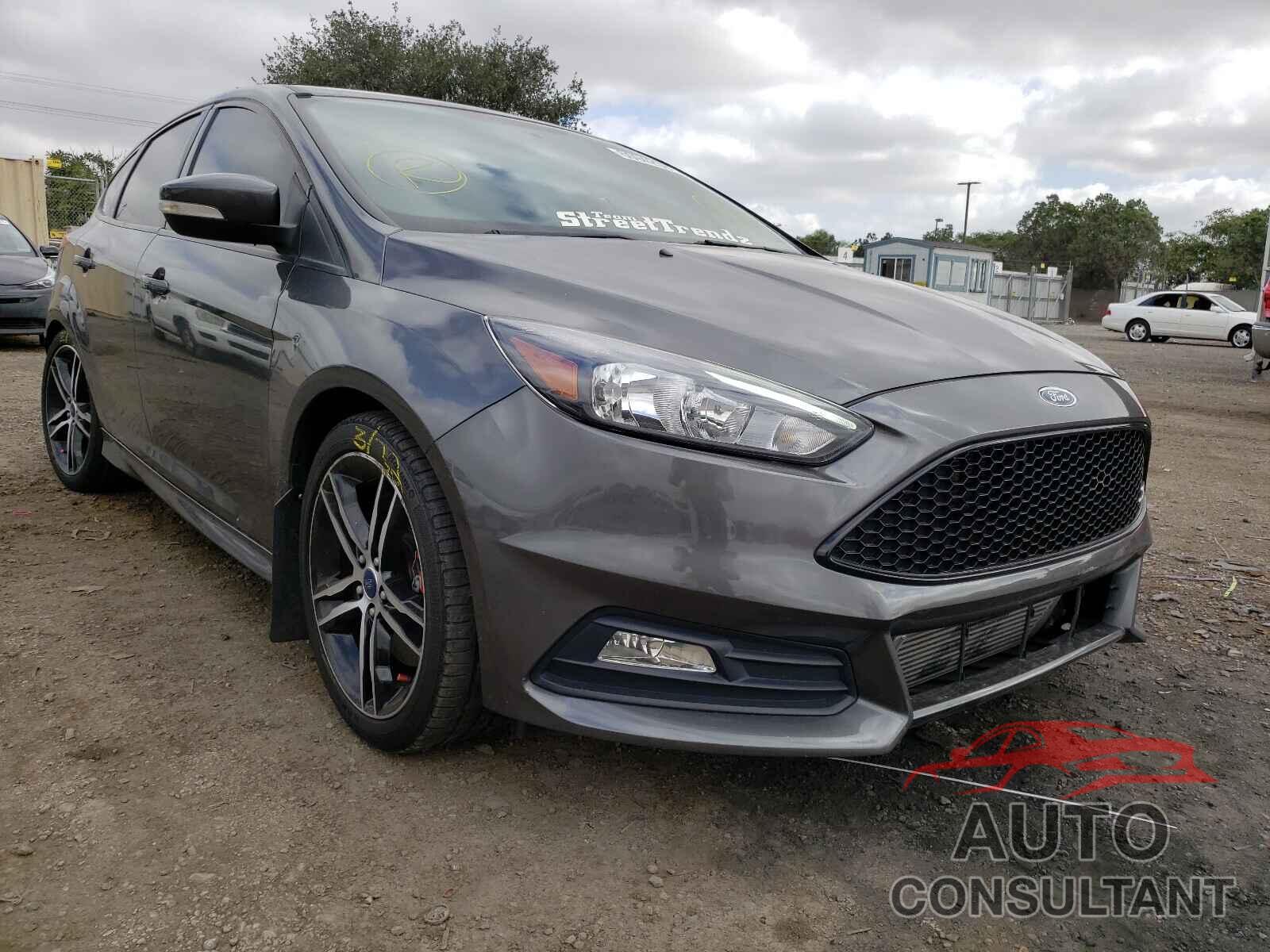 FORD FOCUS 2017 - 1FADP3L9XHL334187