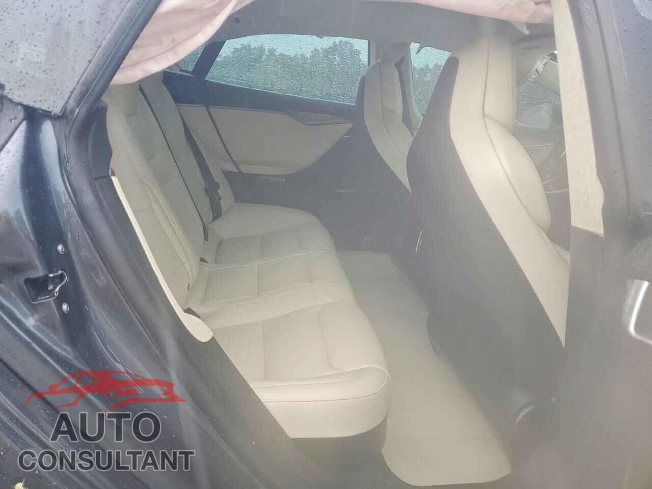 TESLA MODEL S 2018 - 5YJSA1E22JF283977