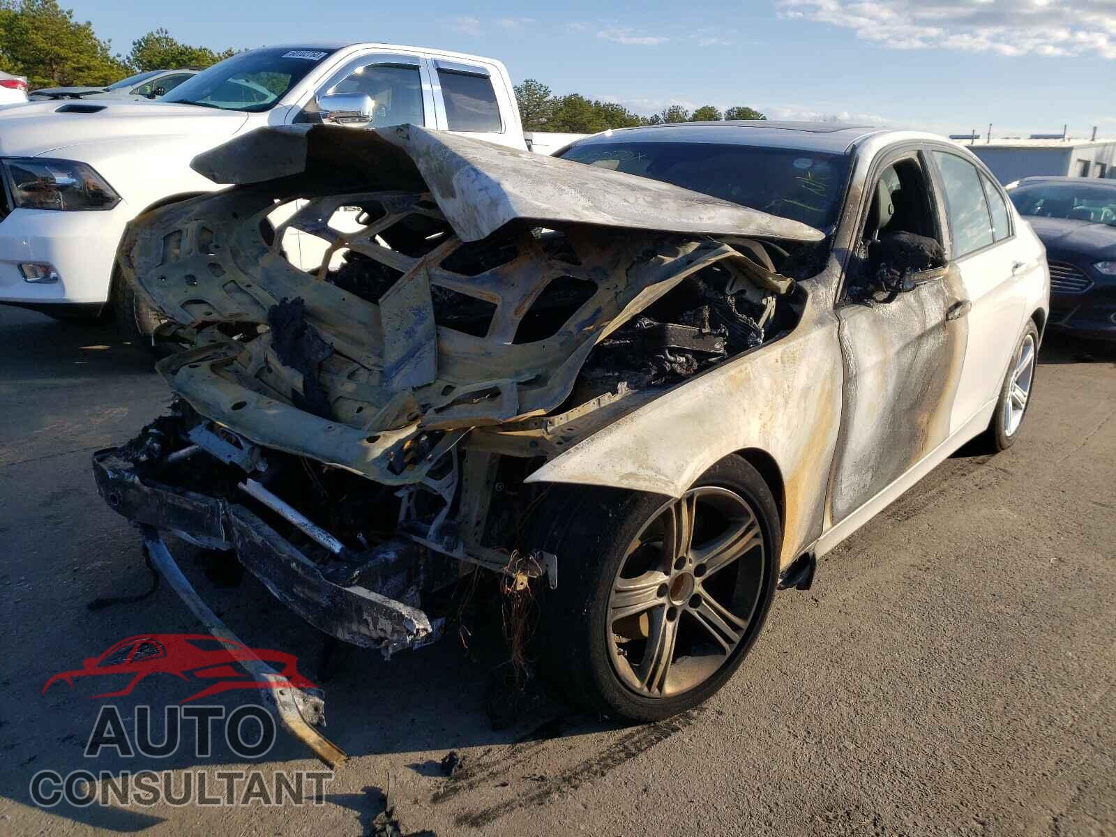 BMW 3 SERIES 2016 - WBA8E3G58GNU04486