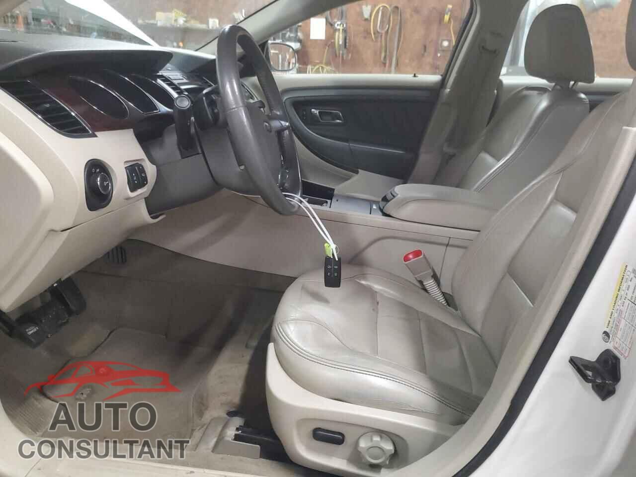 FORD TAURUS 2011 - 1FAHP2EW8BG175491