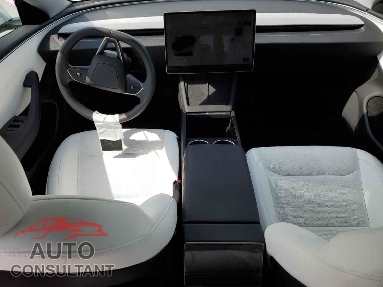 TESLA MODEL 3 2025 - 5YJ3E1EB1SF911604