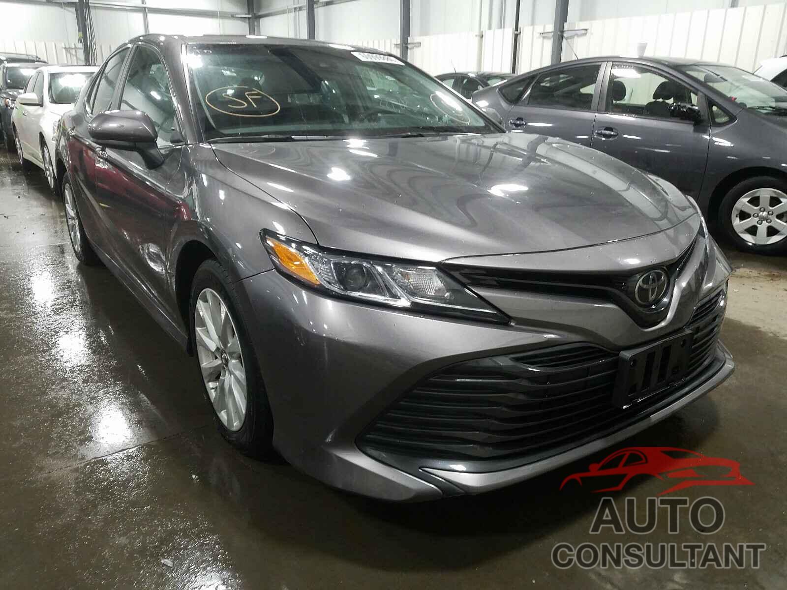 TOYOTA CAMRY 2018 - 4T1B11HK9JU587015