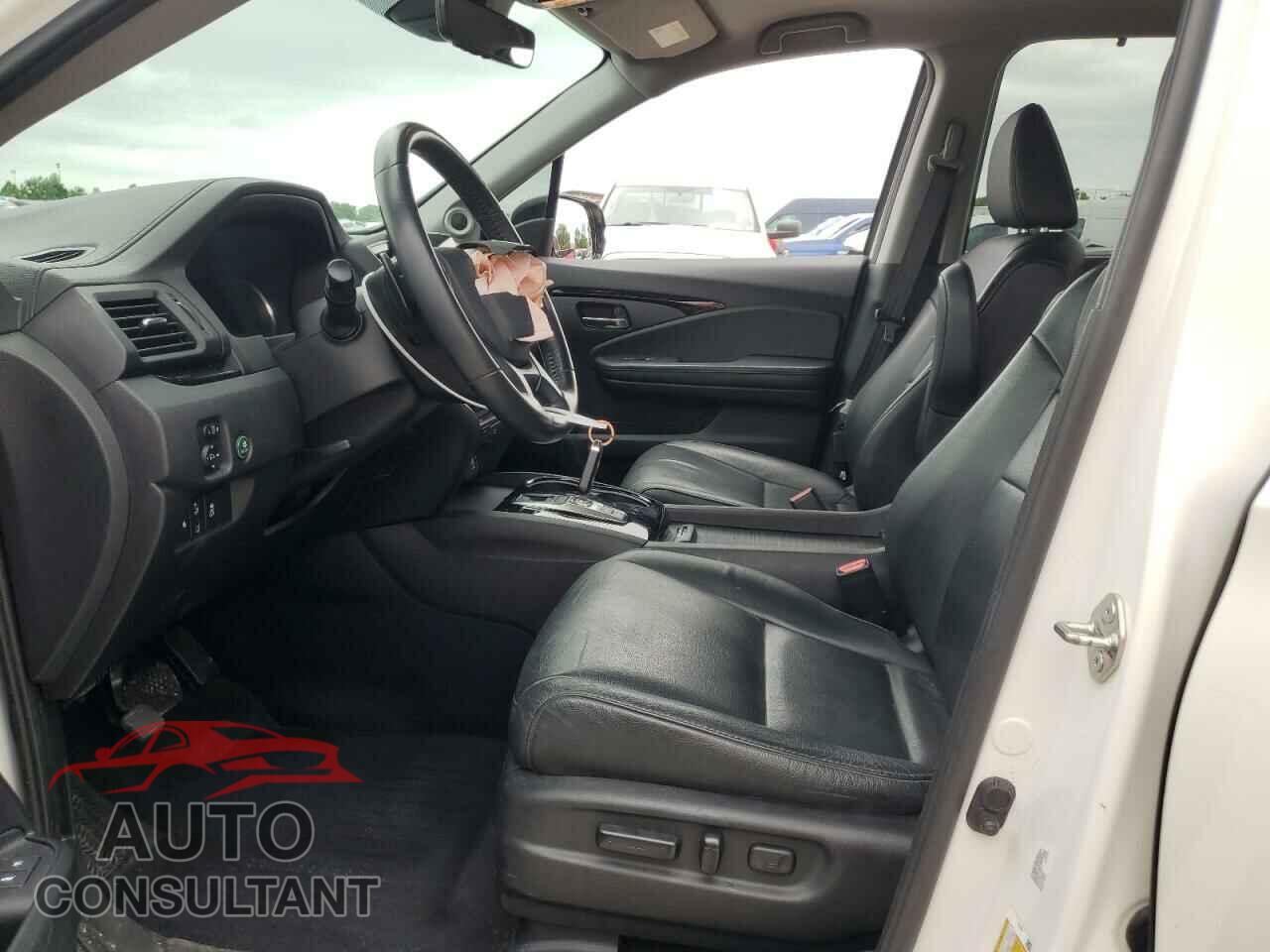 HONDA PILOT 2019 - 5FNYF6H69KB027473