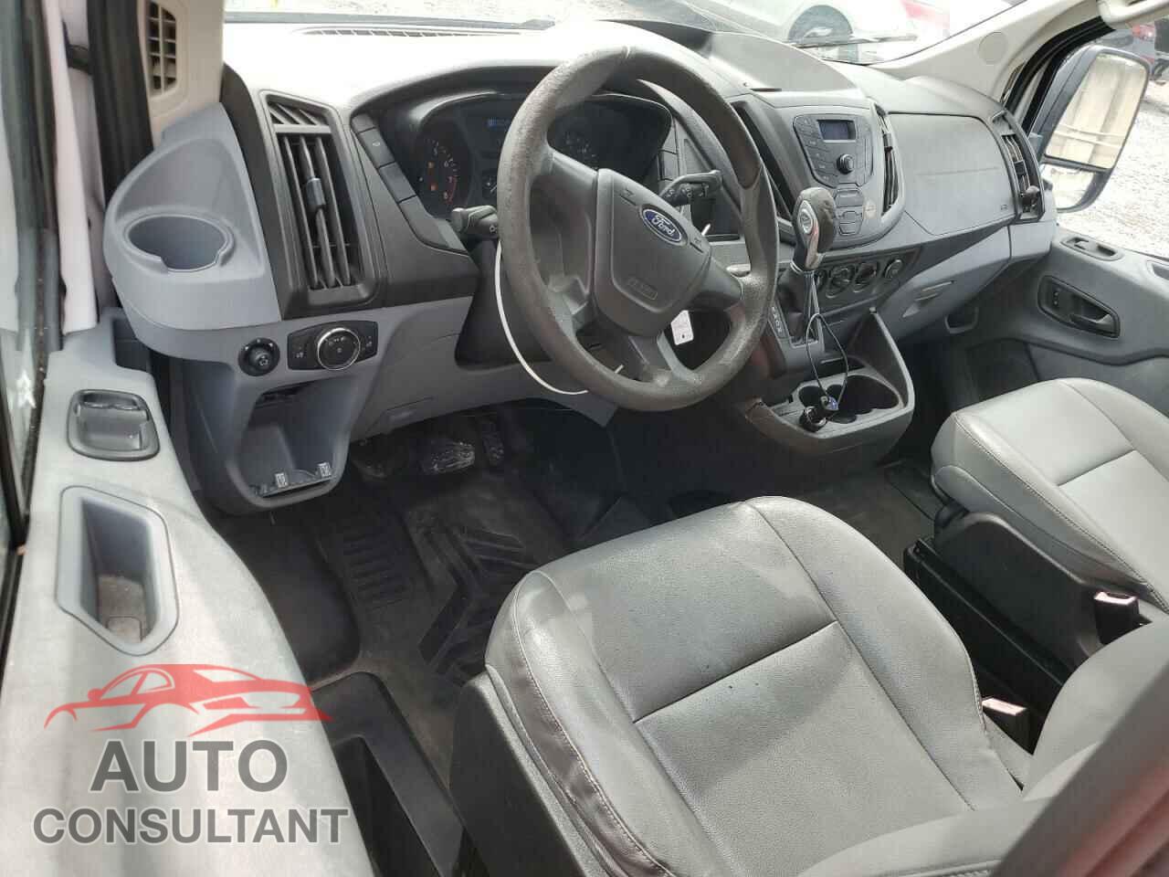 FORD TRANSIT 2017 - 1FTYR2CM7HKA08891