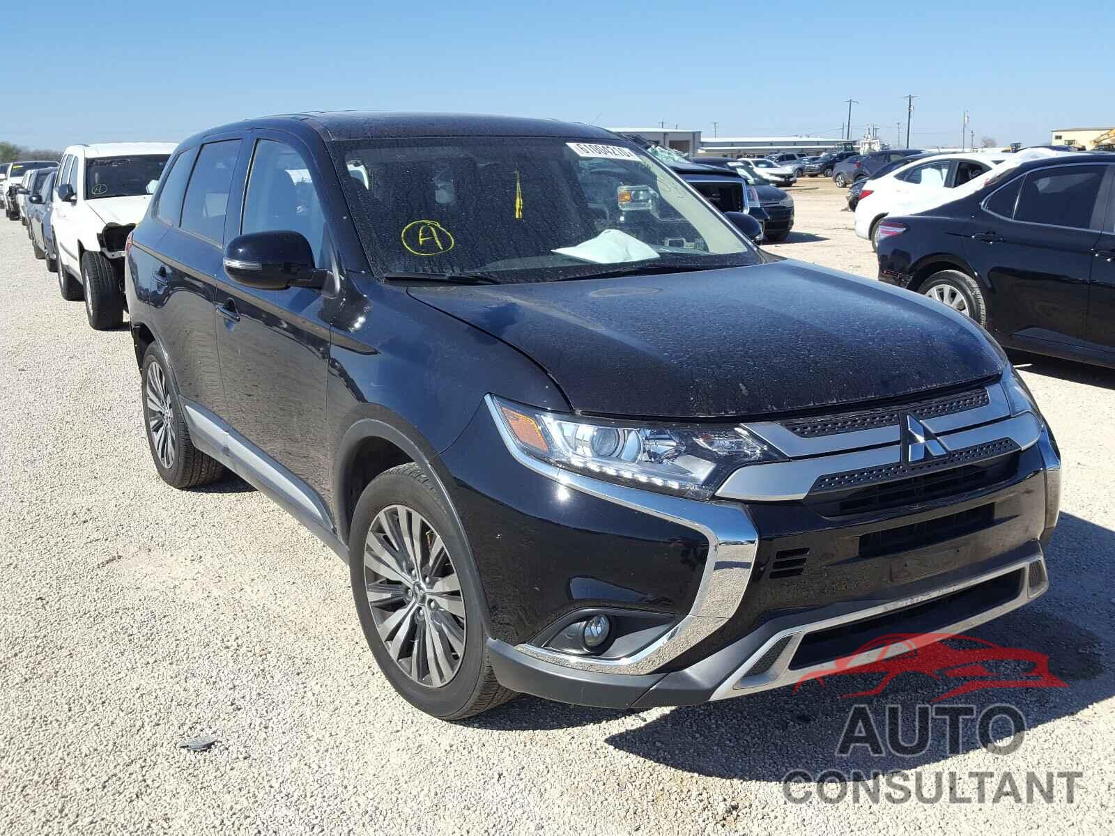MITSUBISHI OUTLANDER 2019 - JA4AD3A39KZ006021