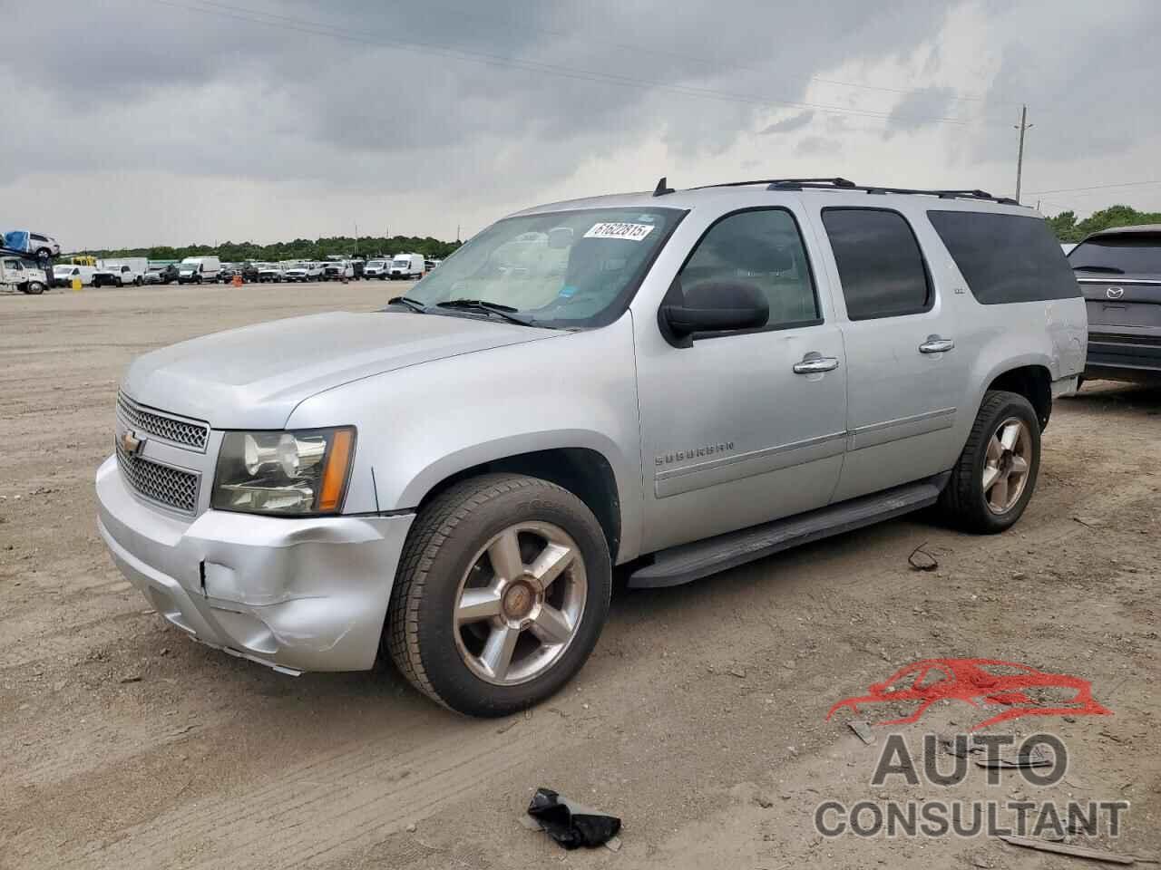 CHEVROLET SUBURBAN 2010 - 1GNUCKE03AR178776