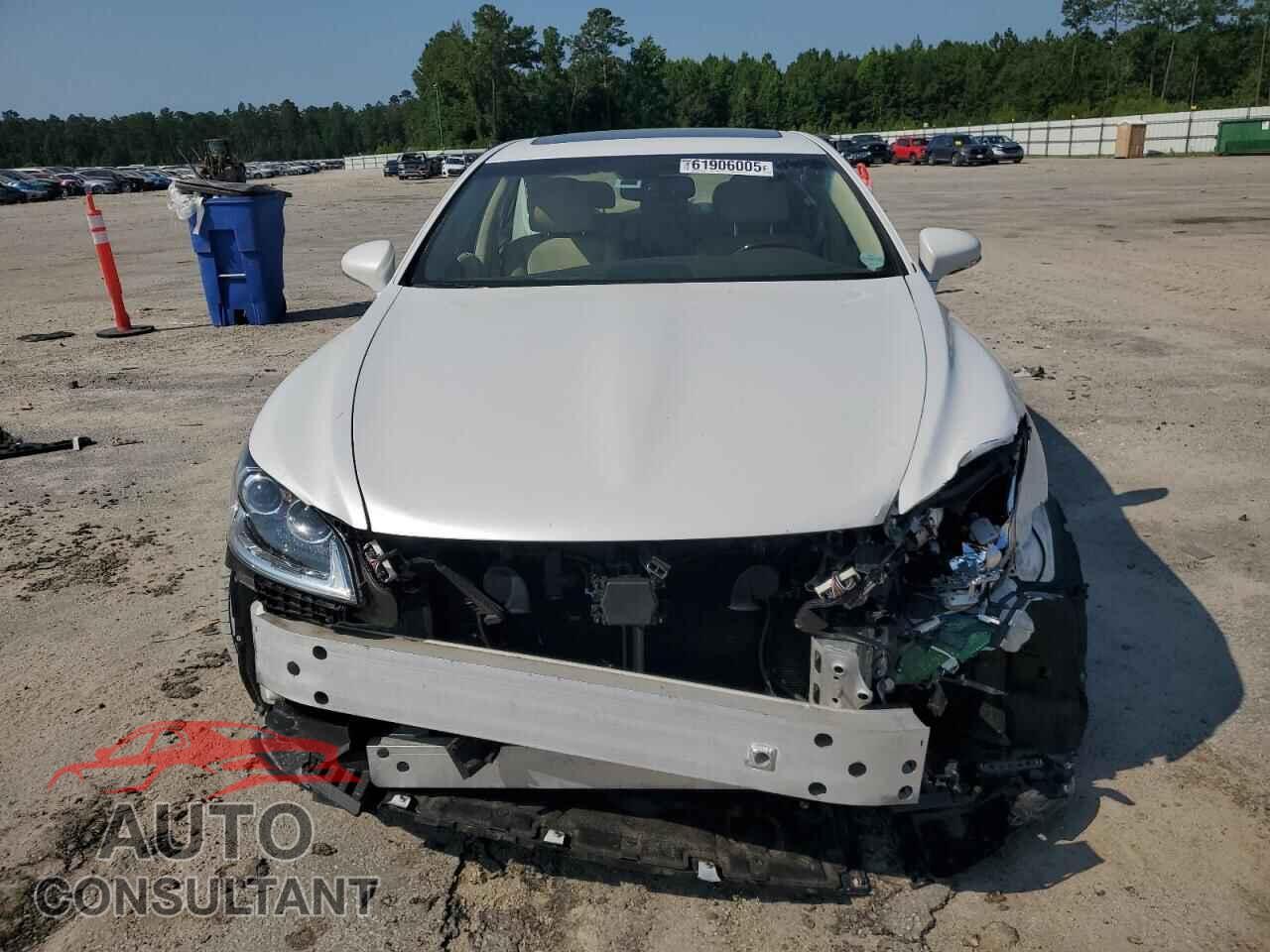 LEXUS LS460 2017 - JTHBL5EF9H5143892