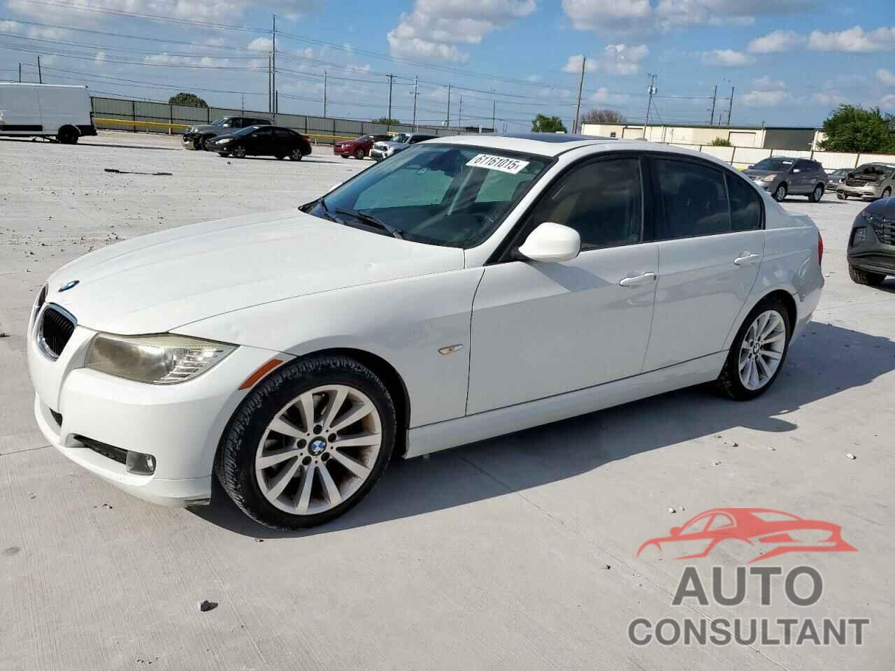 BMW 3 SERIES 2011 - WBAPH7G57BNN05943