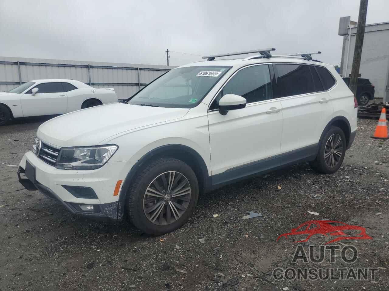 VOLKSWAGEN TIGUAN 2018 - 3VV2B7AX4JM214559
