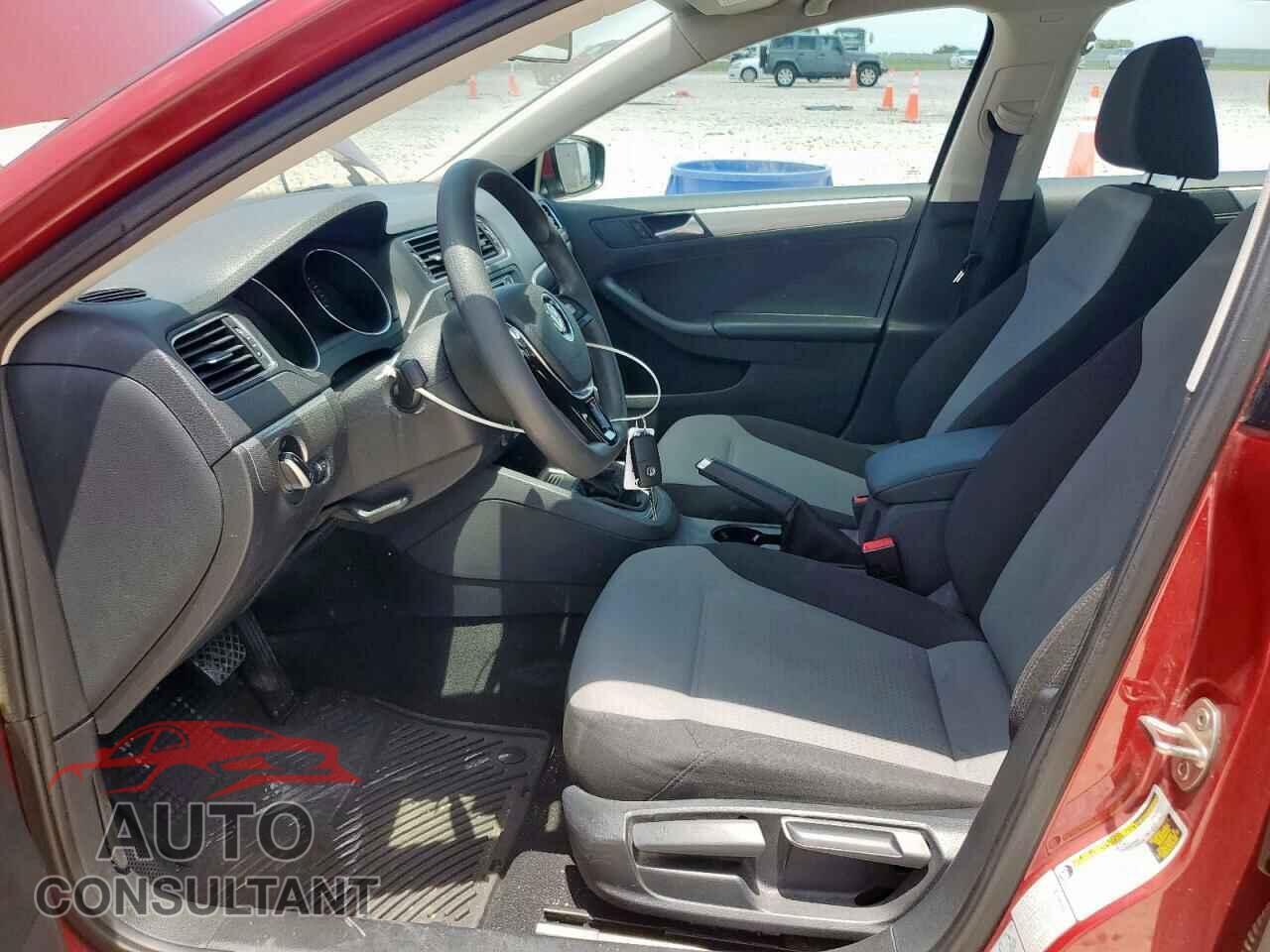 VOLKSWAGEN JETTA 2017 - 3VW2B7AJ6HM219621